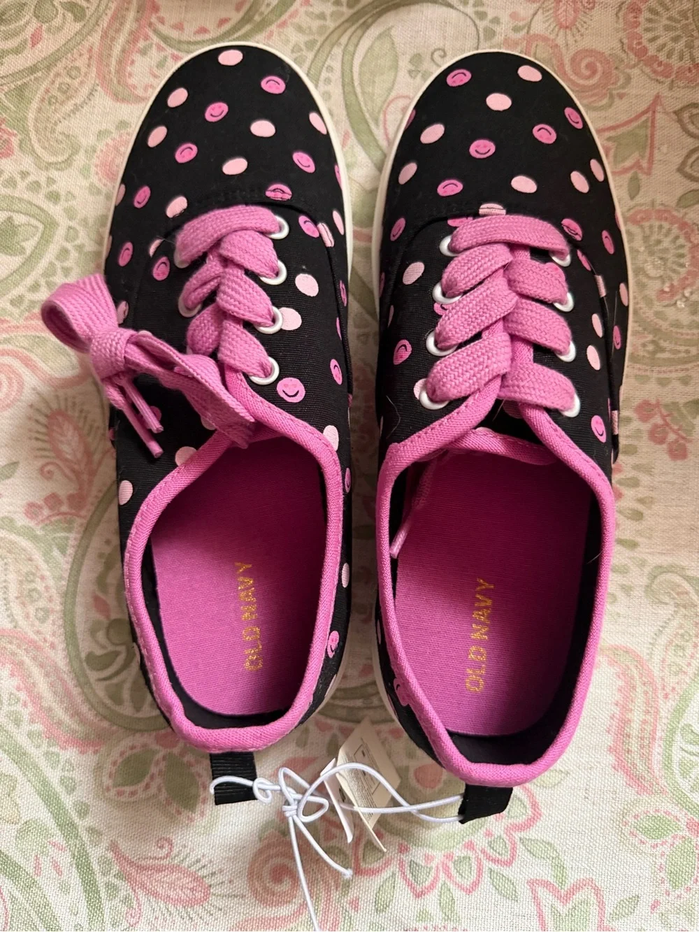 Old Navy Girls Smiley Face and Polka Dot Canvas Lace-Up Sneakers Size 5 NEW
